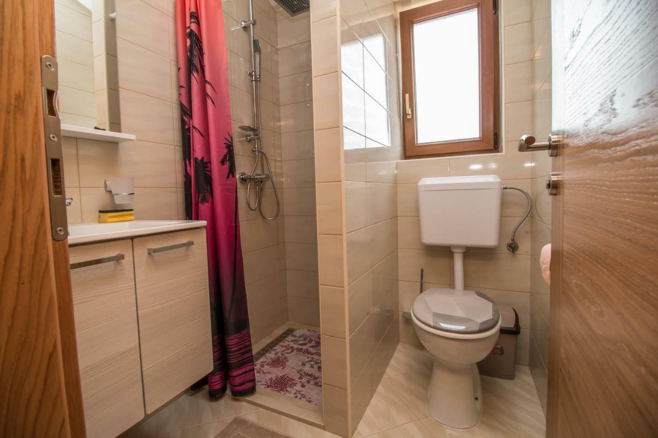 Nice Place Rovinj Exterior foto